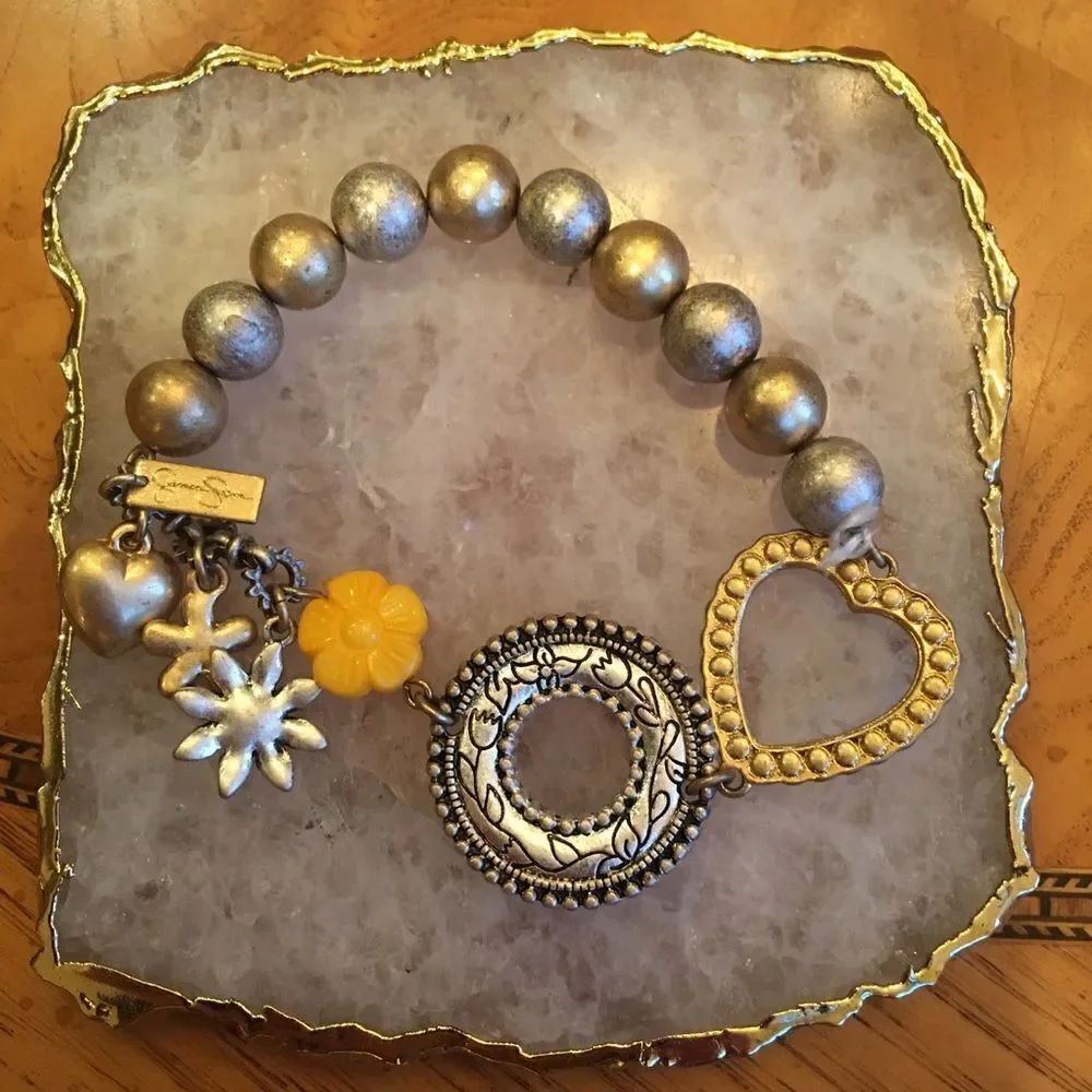 JESSICA SIMPSON Charm Bracelet - Picture 6 of 16